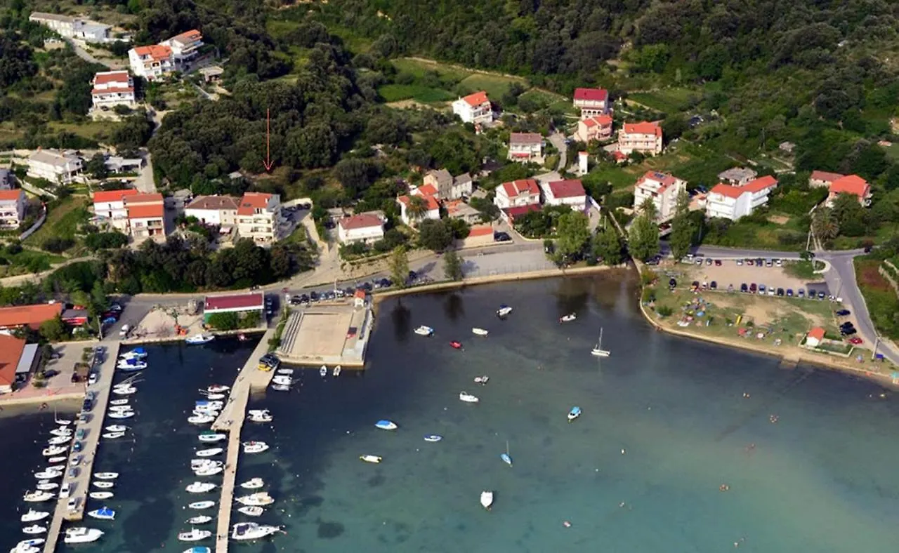 Apartments Trlika Kampor 0*,  Kroatien
