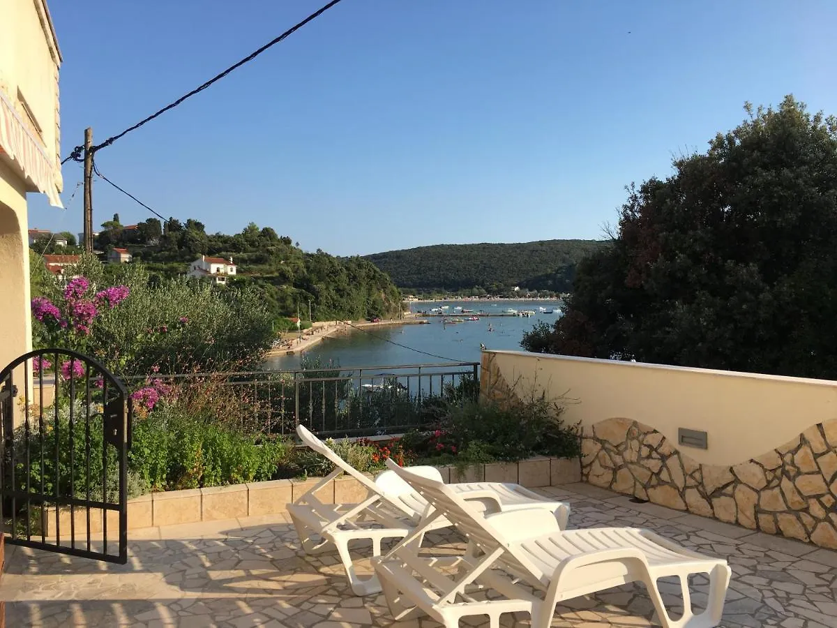 Apartments Trlika Kampor Croatia