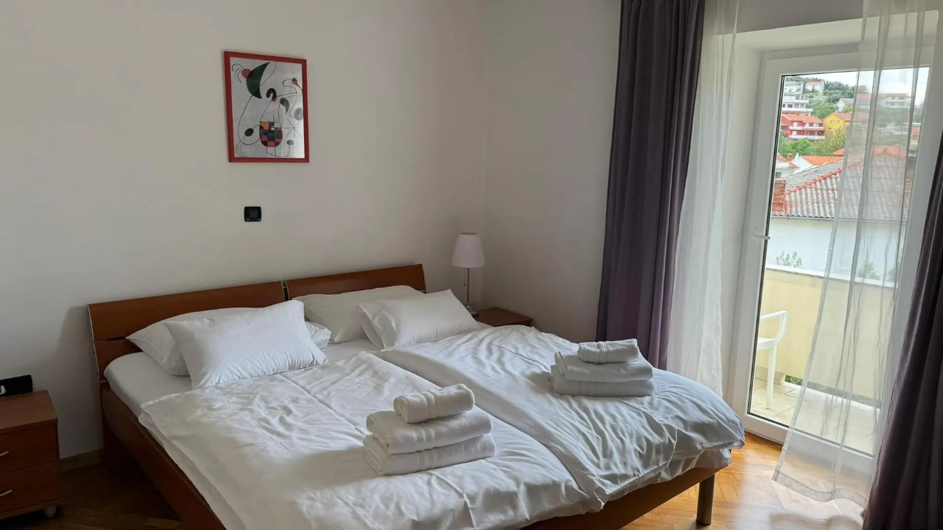 Apartments Trlika Kampor 0*,