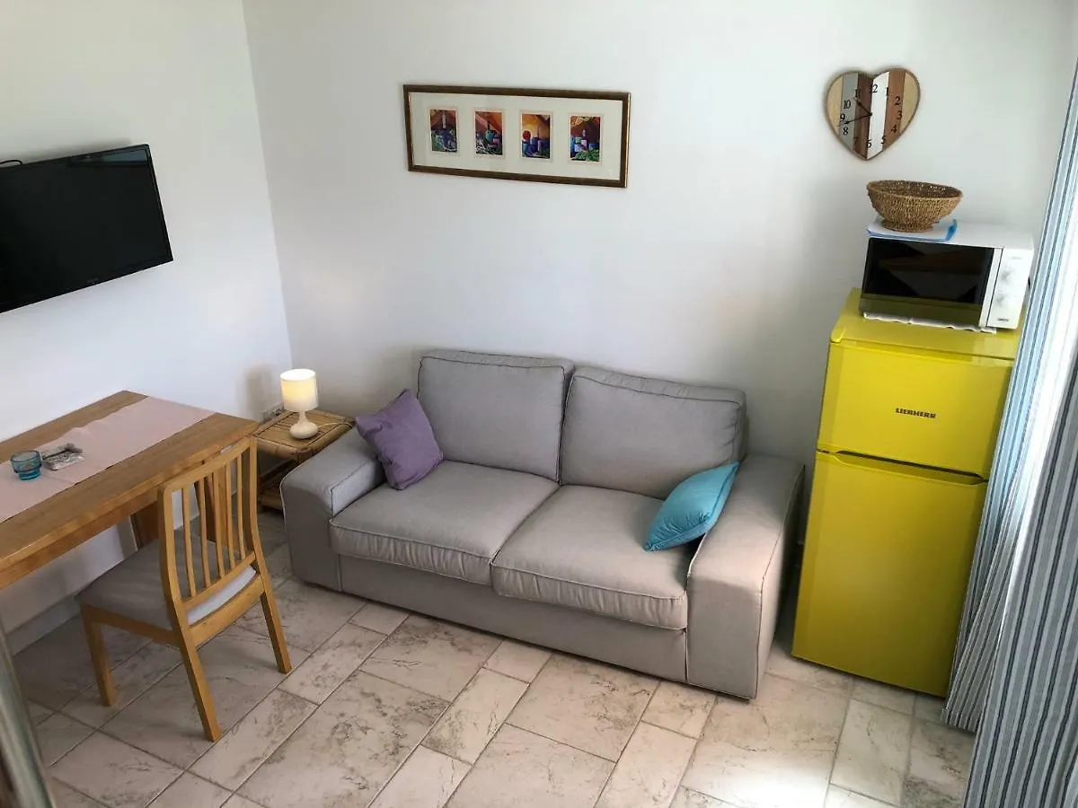 Apartments Trlika Kampor 0*,  Croatia